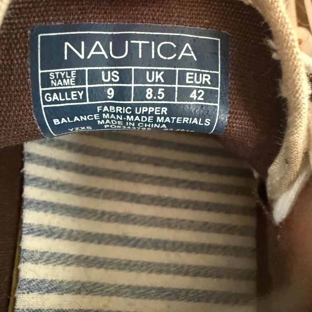 Nautica men boat